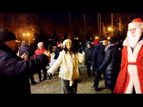 ТЫ КРЕПЧЕ МЕНЯ ЛЮБИ! СЧАСТЛИВЫЕ МОМЕНТЫ ИЗ ПАРКА ГОРЬКОГО ХАРЬКОВ ТАНЦЫ ...