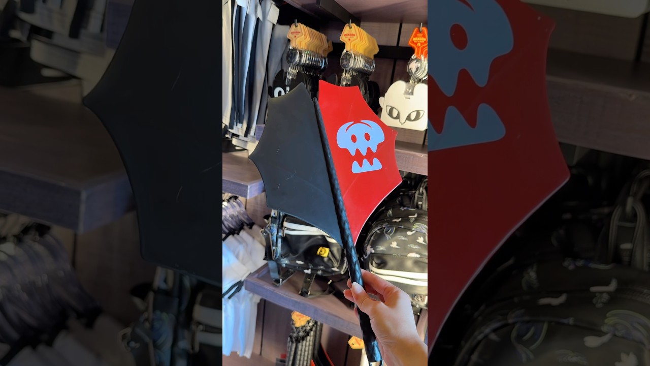 Toothless Tail Fan 😱 