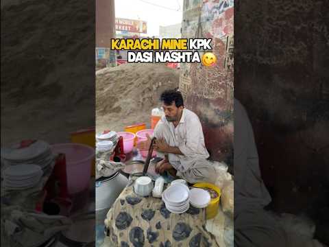MINE KPK KA DASI NASHTA😋/SAAG MAKAYE KE ROTI PESHAWER TRAND#dasinashta#desifood#streetfood#foodie