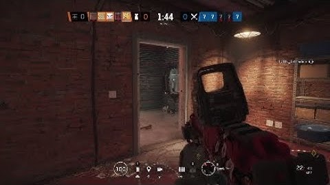 INSANE!! 1V3 Clutch 5 HP Ranked | Rainbow Six Seige