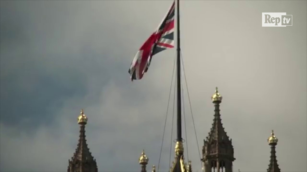 Brexit, Franceschini: ''Gb uscirà prima di mezzanotte, come Cenerentola