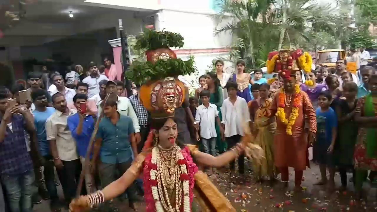 Balkampet Yellamma kalyanam 2017 Rakesh Bonam anna part 1