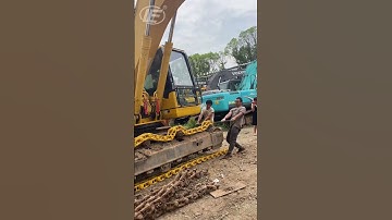 Replacing an excavator track chain? Watch the step-by-step process!