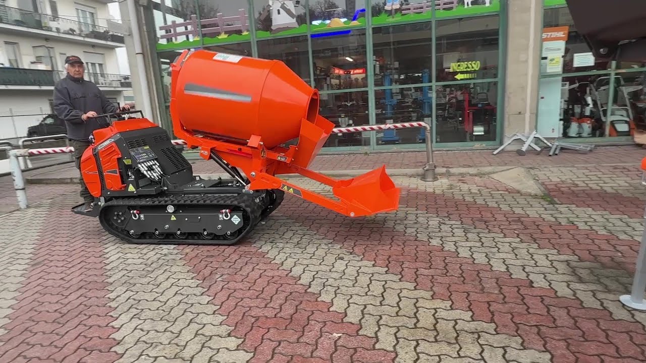 MOTOCARRIOLA CINGOLATA CORMIDI CMF 1600 con BOTTE IMPASTATRICE LT 600 AUTOCARICANTE - Giordano Cairo