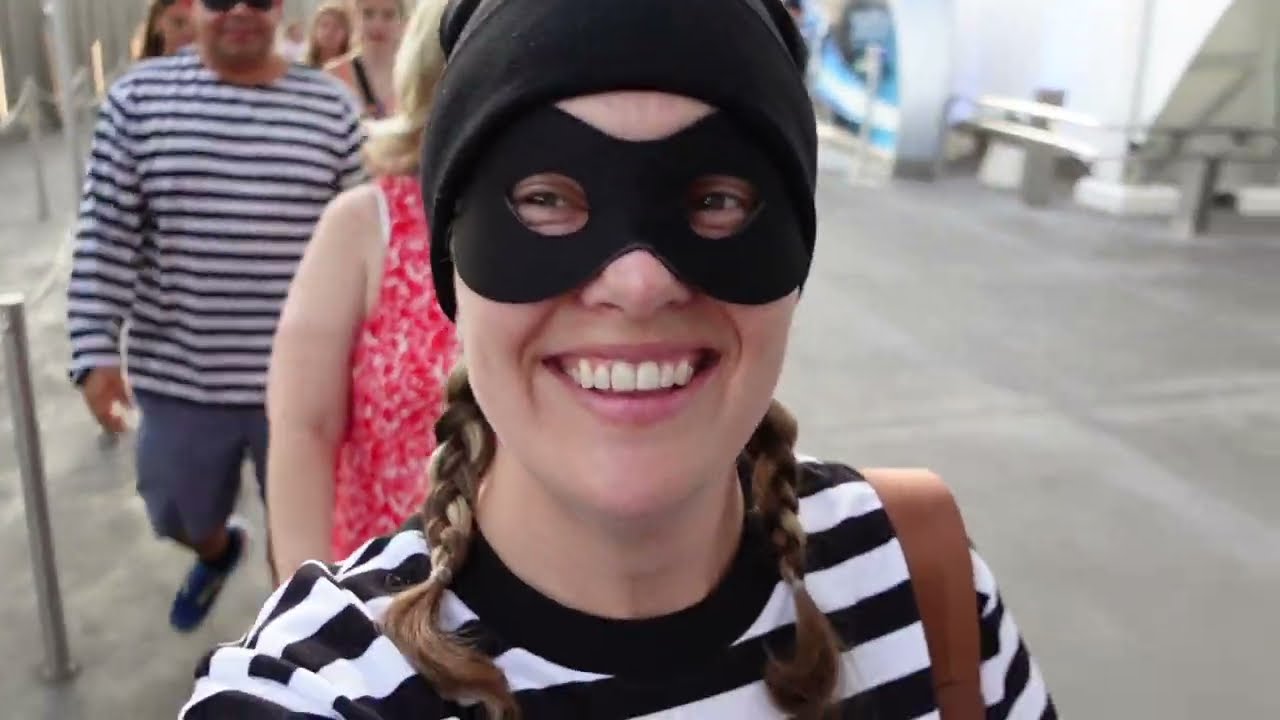 Vlog: Mickey's Not So Scary Halloween Party 2024!