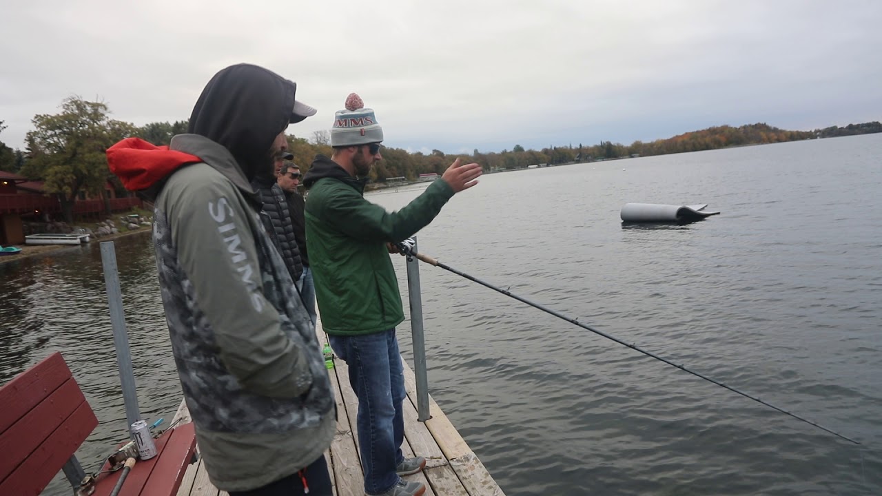Ryan McMahon demo on using the Barfighter muskie lure.