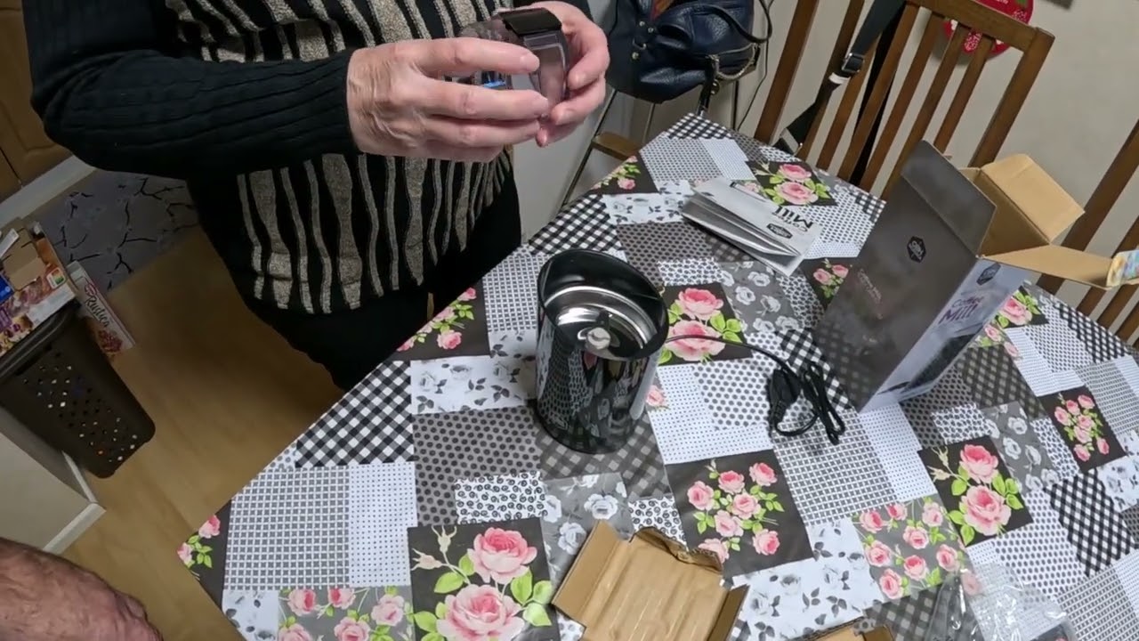 Moderni kahvimylly ja vanhan muistelua