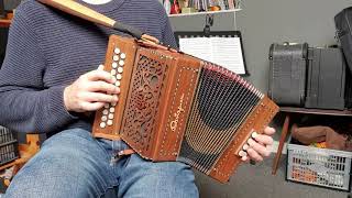 Video thumbnail of "Battle of Aughrim (march, Irish tune) BC button accordion"