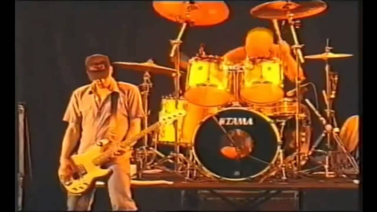 Helmet unsung single
