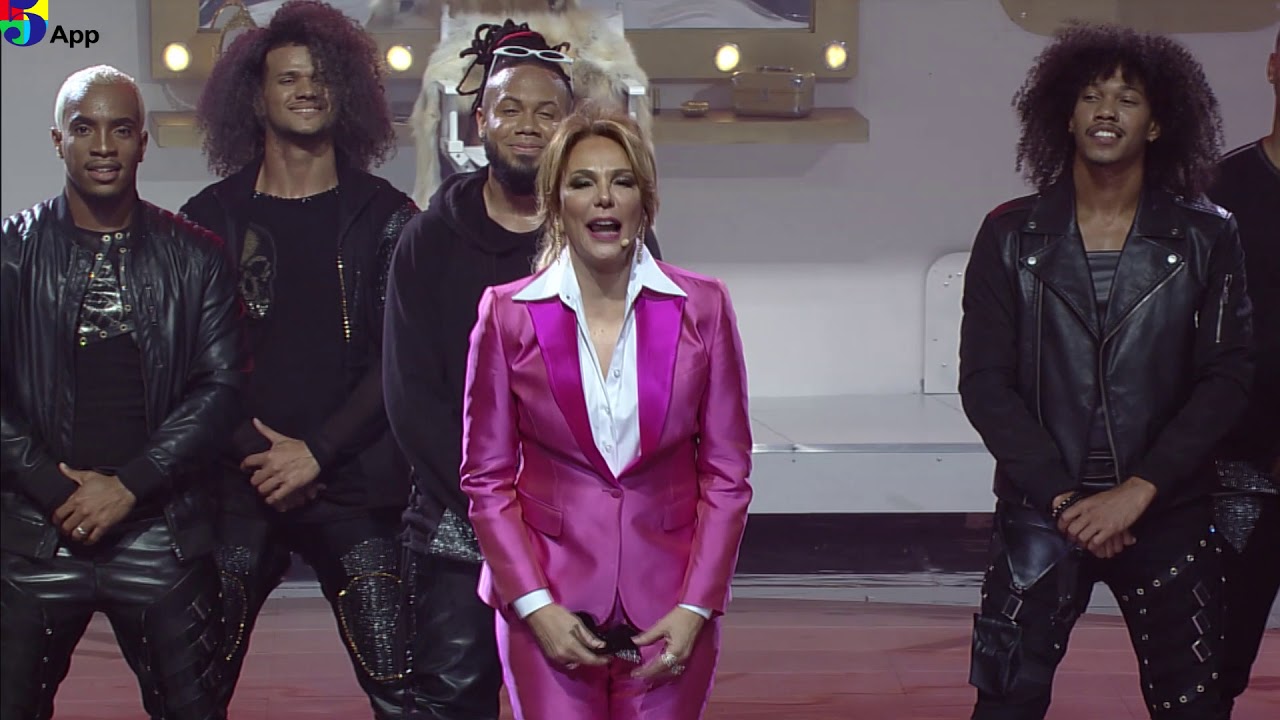 Milagros Germán Opening Premios Soberano 2019