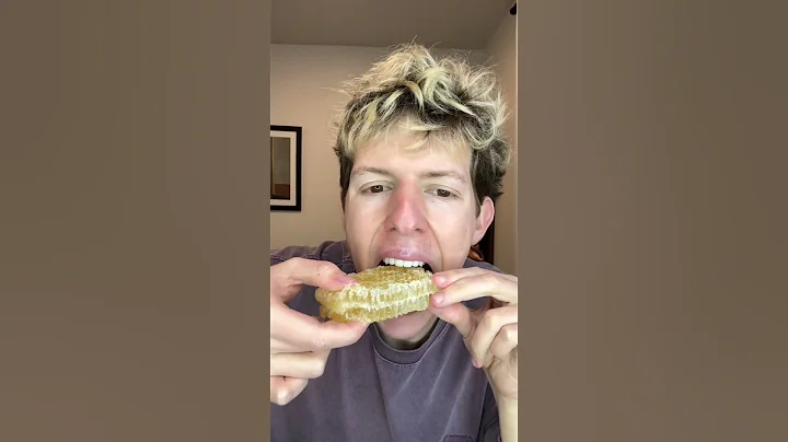TRYING HONEYCOMB ASMR #shorts