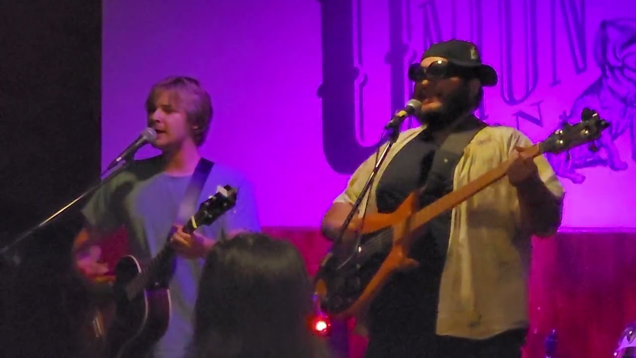 Sound System/She Union Tavern