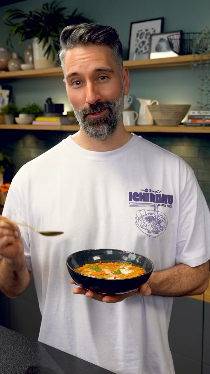 One-Pot mal anders: Linsen-Curry-Kokos-Suppe 🤩 - YouTube