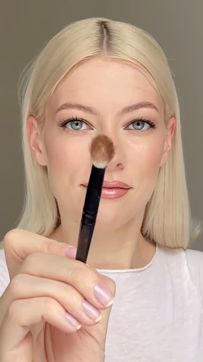 5 min a matte smokey eye for hooded eyes with PUPA liquid eyeshadow