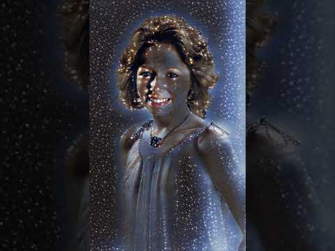 Lena Zavaroni Here You Come Again - YouTube