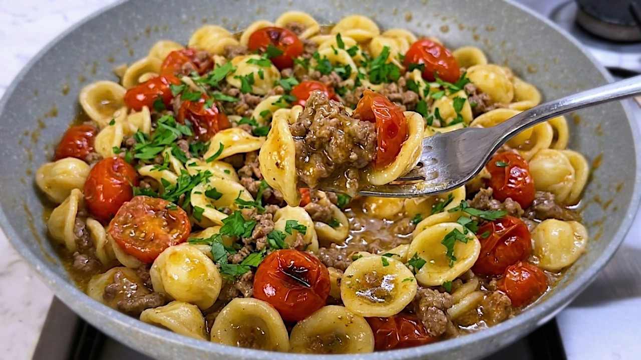 Эта паста просто невероятная 🍝 вызывает привыкание с первого глотка! 😋
