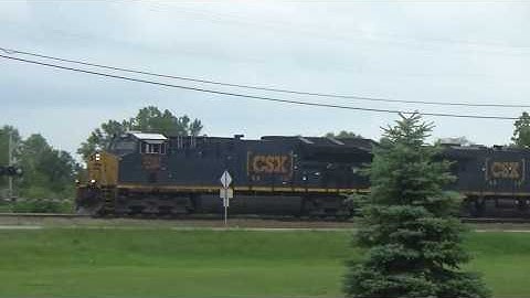 5/21/17 CSX freight w/ CSX 5461 trailing!