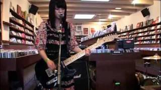 Blood Red Shoes - Say Something, Say Anything (Live Concerto instore Amsterdam)