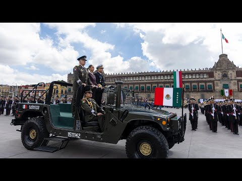 Desfile Cívico Militar, 215 Aniversario de la Independencia