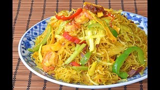 In this video, we'll teach you how to fry up some 'singaporean' rice
noodles. why the quotes? because dish actually originates from hong
kong! regardles...