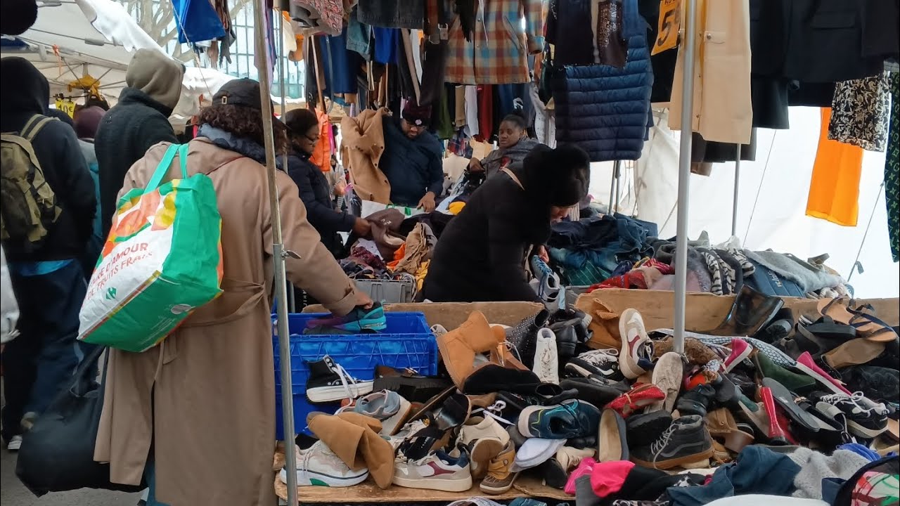 99. Ищу сокровища на барахолке и болтаю. Нашла кучу вещей! 