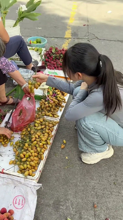 Vivid life in Guangzhou, China. #china #chinatravel #guangzhou #markets #travel #city #chinatiktok