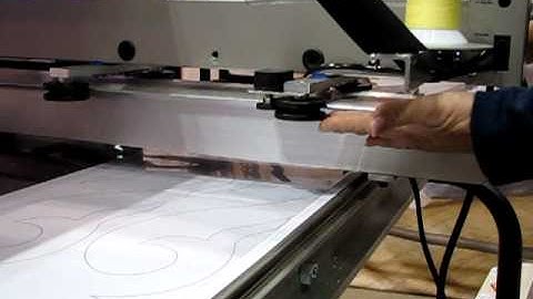 See APQS Lenni Moving on Bliss Table