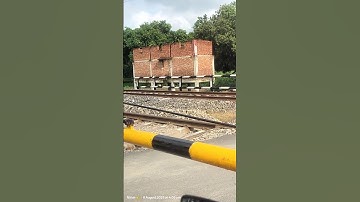 फटाक कितनी देर पहले बंद हो जाती है #railway #automobile #indianrailways #railwayjasoos #facts #train