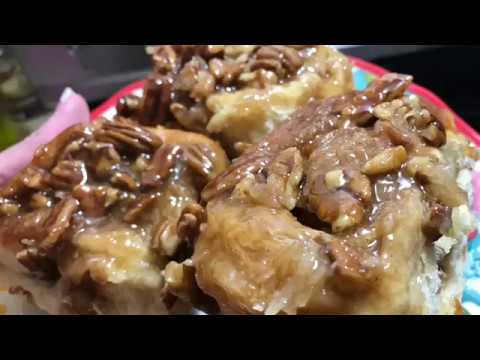 The Best Bakery Style Caramel Pecan Sticky Buns ~ Easter Collab