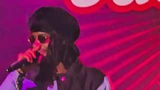 prossy  is live , Liam voice performing in London now