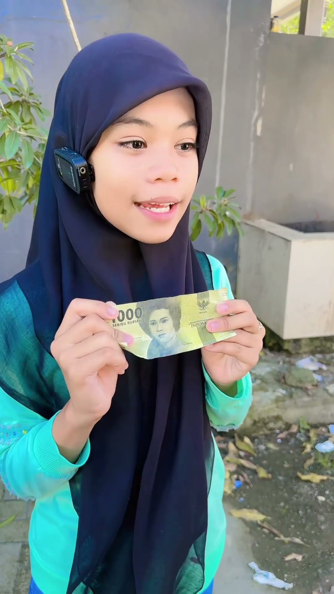 DI TEMPAT KALIAN UANG SERIBU DAPET BELI APA GUYS ?