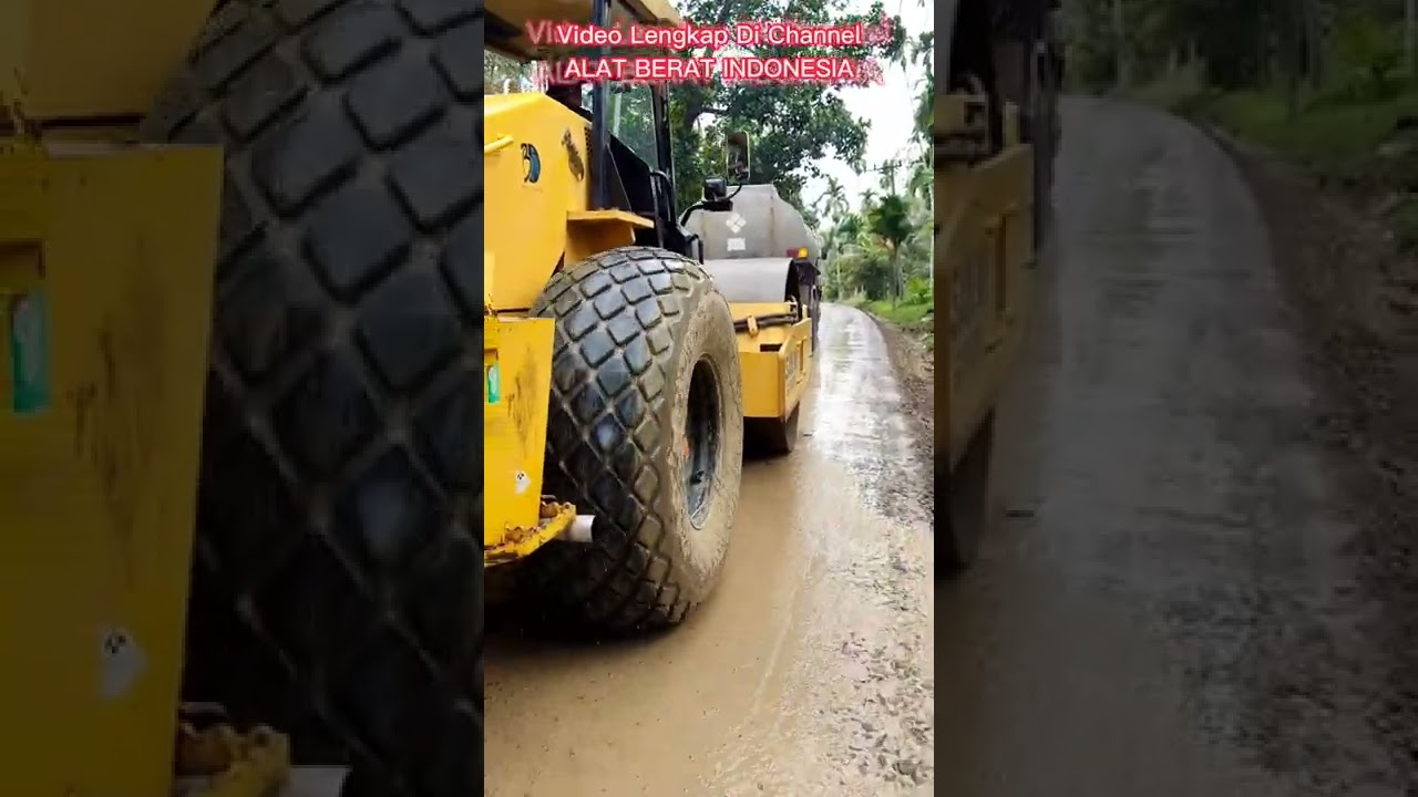 Ban Raksasa Alat Berat Compactor - YouTube