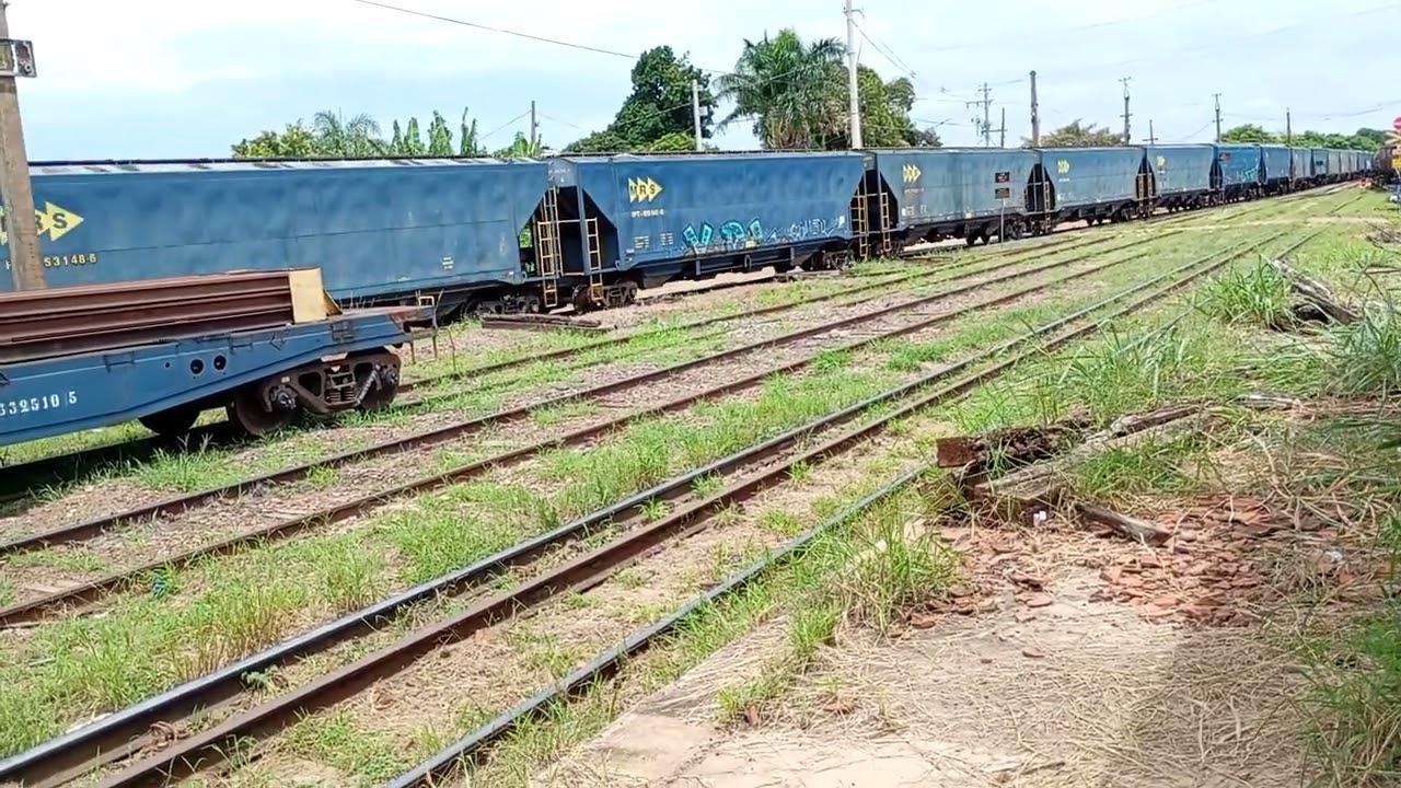 Trem MRS passando em Campinas 