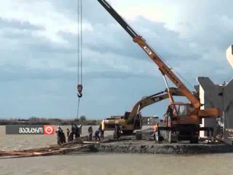 წყალმა ანაკლია განმუხურის საფეხმავლო ხიდი წაიღო