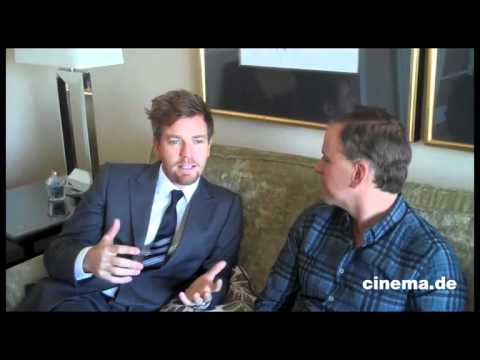 Ewan McGregor - Interview For "Beginners"