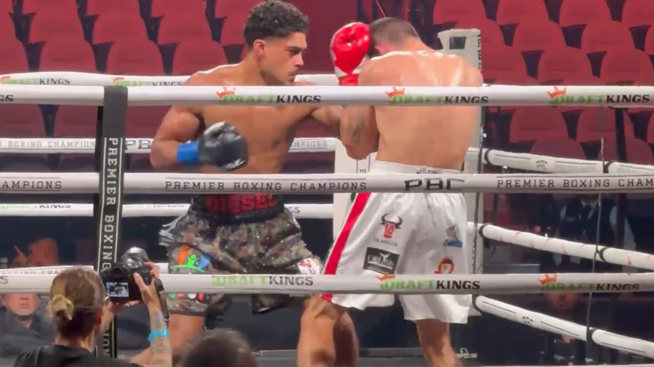 "BIG" BENJAMIN JOHNSON VS JOSIAS GONZALEZ FULL FIGHT; JOHNSON SCORES TKO VICTORY TO GO 6-0, (6 KOs).
