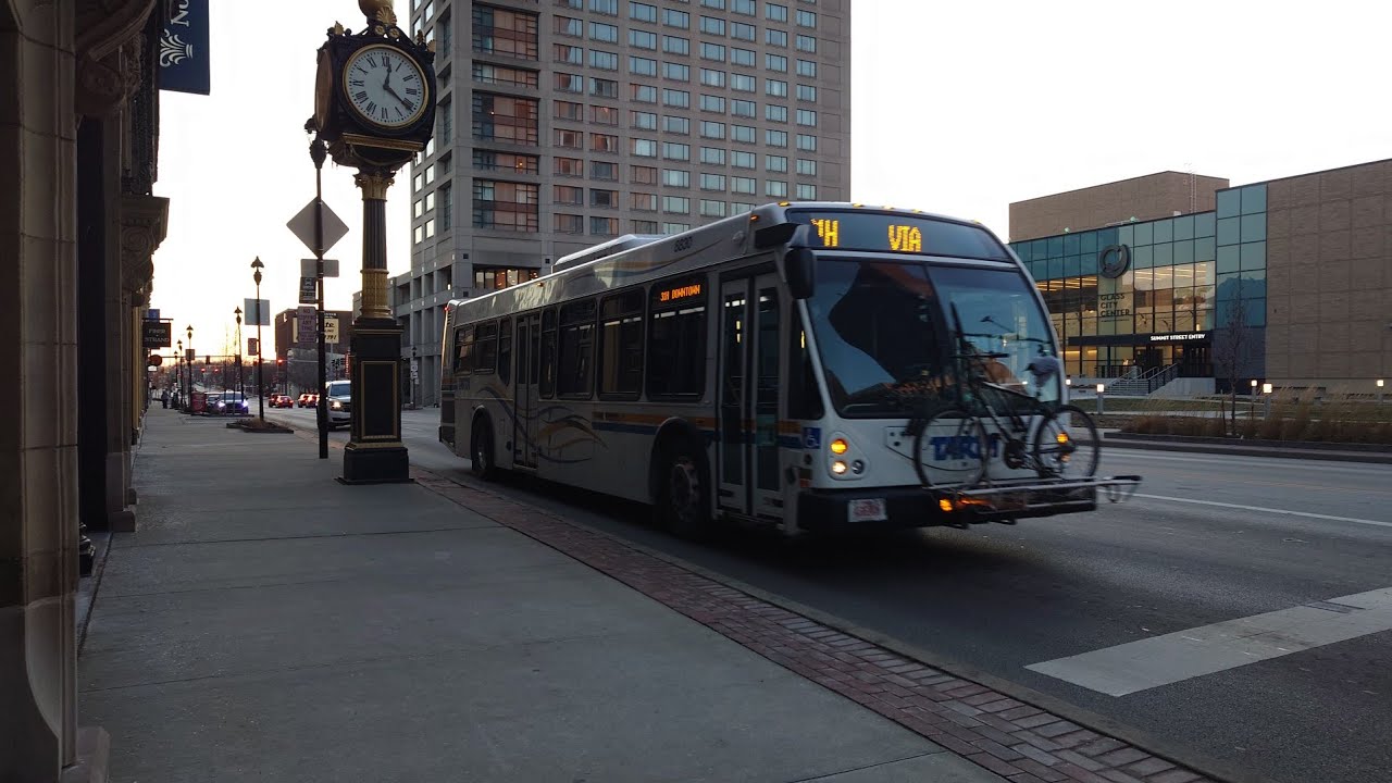 TARTA ENC Axess BRT 8830 On Rt 31H, Gillig Low Floor 35' 2212 On 2 & BRT 35' 818 On Rt 5C