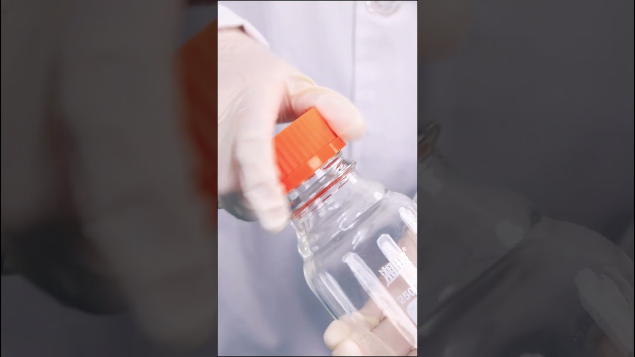 High borosilicate glass reagent bottle 