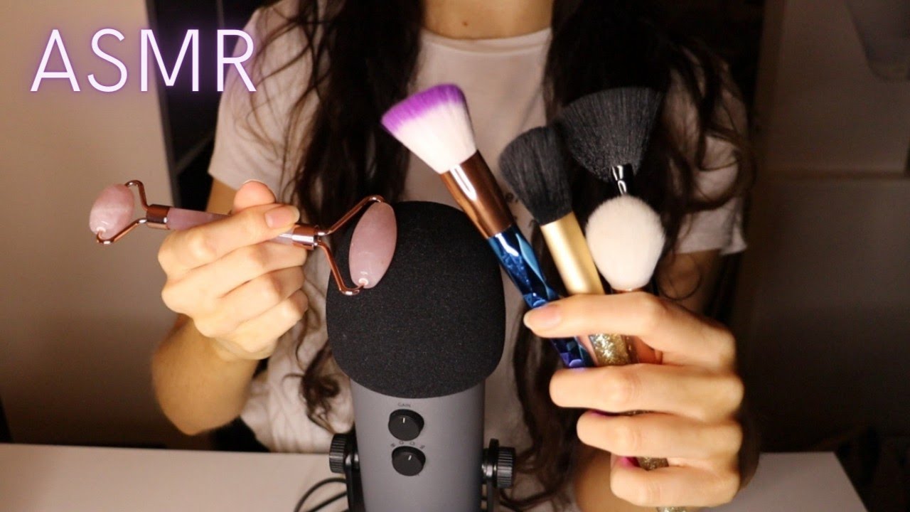 ASMR MIC SCRATCHING AND BRUSHING | no talking - YouTube