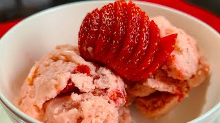 How to make dhaba style Strawberry Yoghurt Smoothie recipe easily