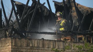 Firefighters battle blaze at Whitesboro apartment complex