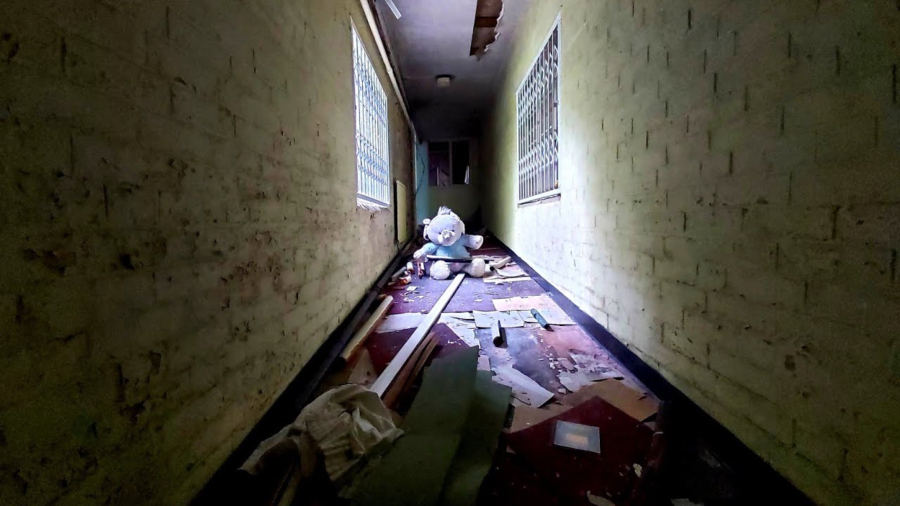 Exploring Real Haunted St Margaret's Mansion Part 2 Leeds Urbex