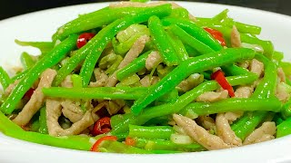 This method of making green beans is so delicious. You need to do two more steps to make it crispy