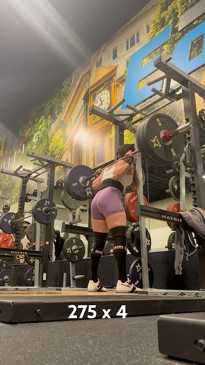 Squat 275 - 4 reps  #bodybuilding #powerlifting #strength