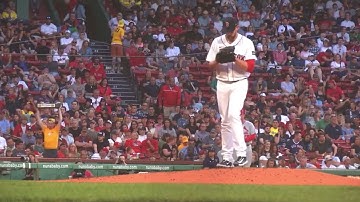 James Paxton Slow Motion Pitching Mechanics (1st Base Side View)