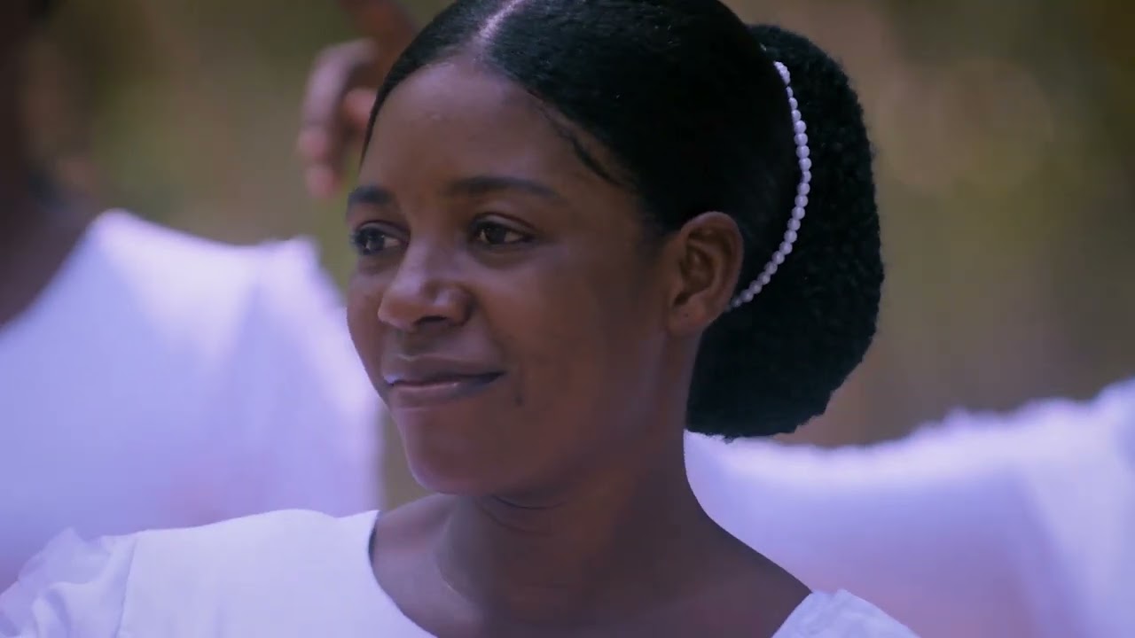 Chorale Epouse de Christ - Qui est ce melchisedek (Clip Officiel)