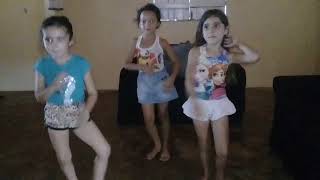 Minhas Primas Dançando A Música Olha A Explosão
