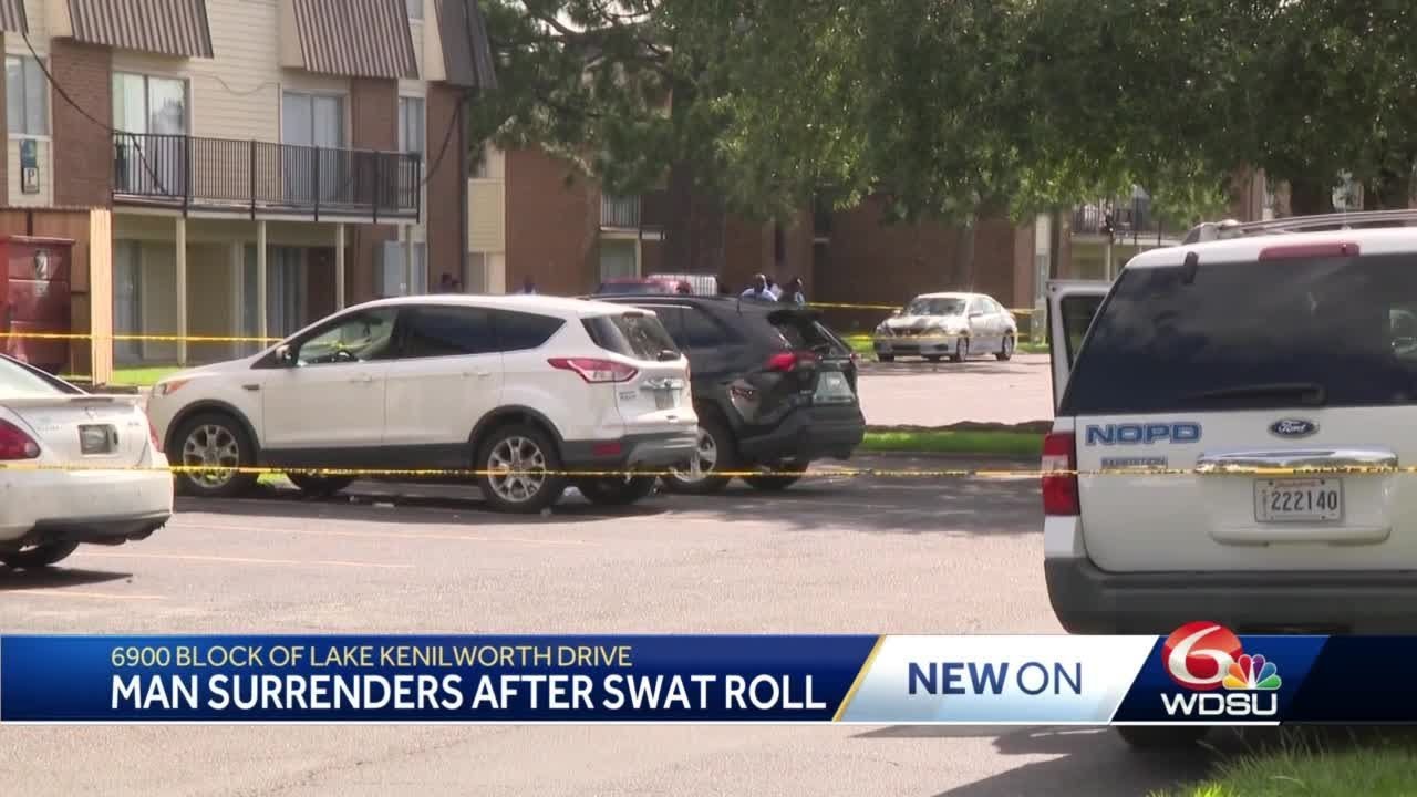 NOPD SWAT roll ends peacefully - YouTube