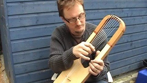 Michael Kings Video Blog No.2 -with 7 string Lyres, Fluorocarbon strings and a bowed lyre