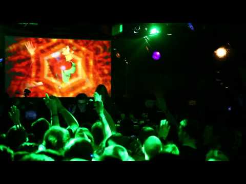 Skrillex live @ Coalition playing UNDERTAKER